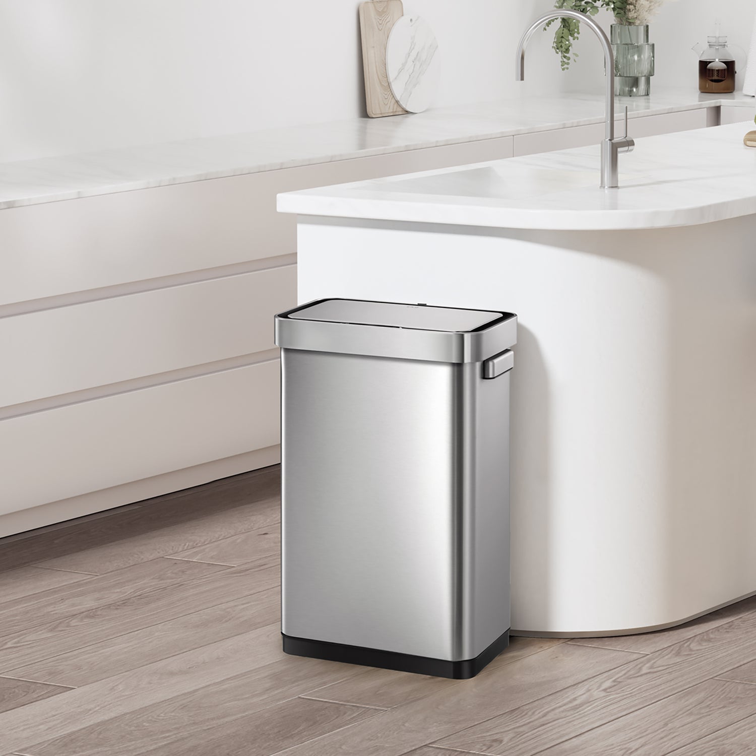 Deluxe Mirage T Sensor Bin 50L